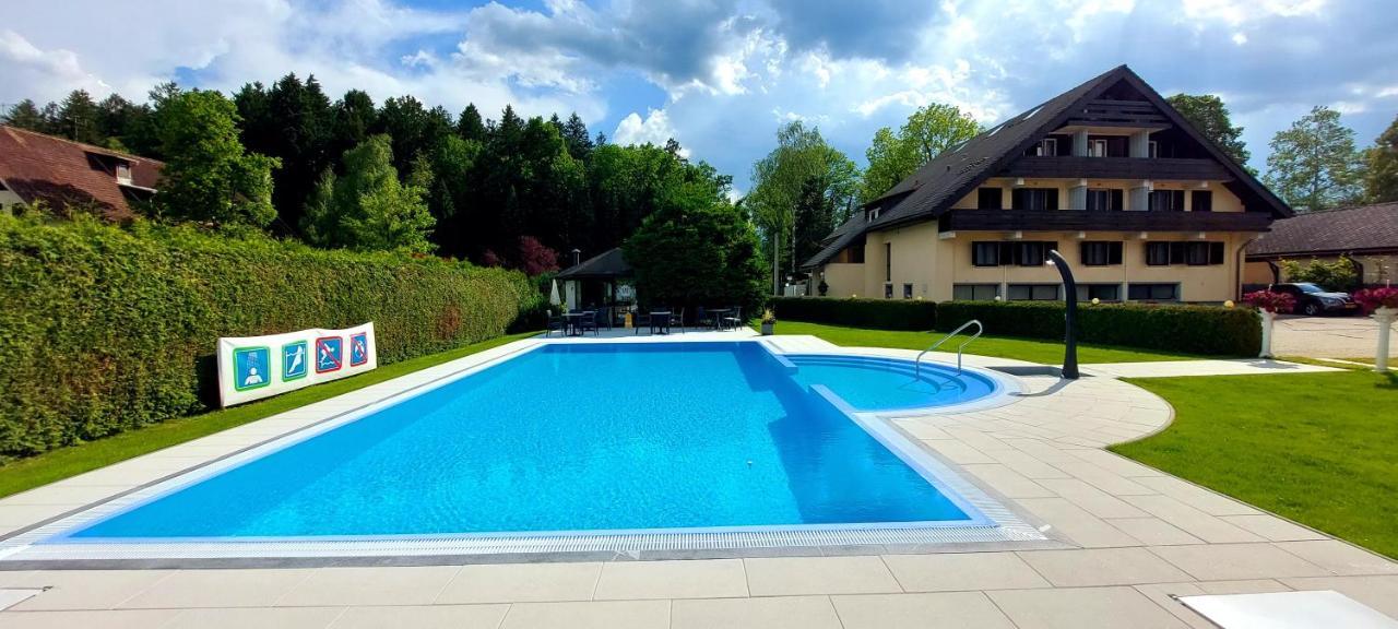 Sport Manca Garni Hotel Radovljica Exterior foto